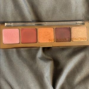 Natasha Denona cranberry palette